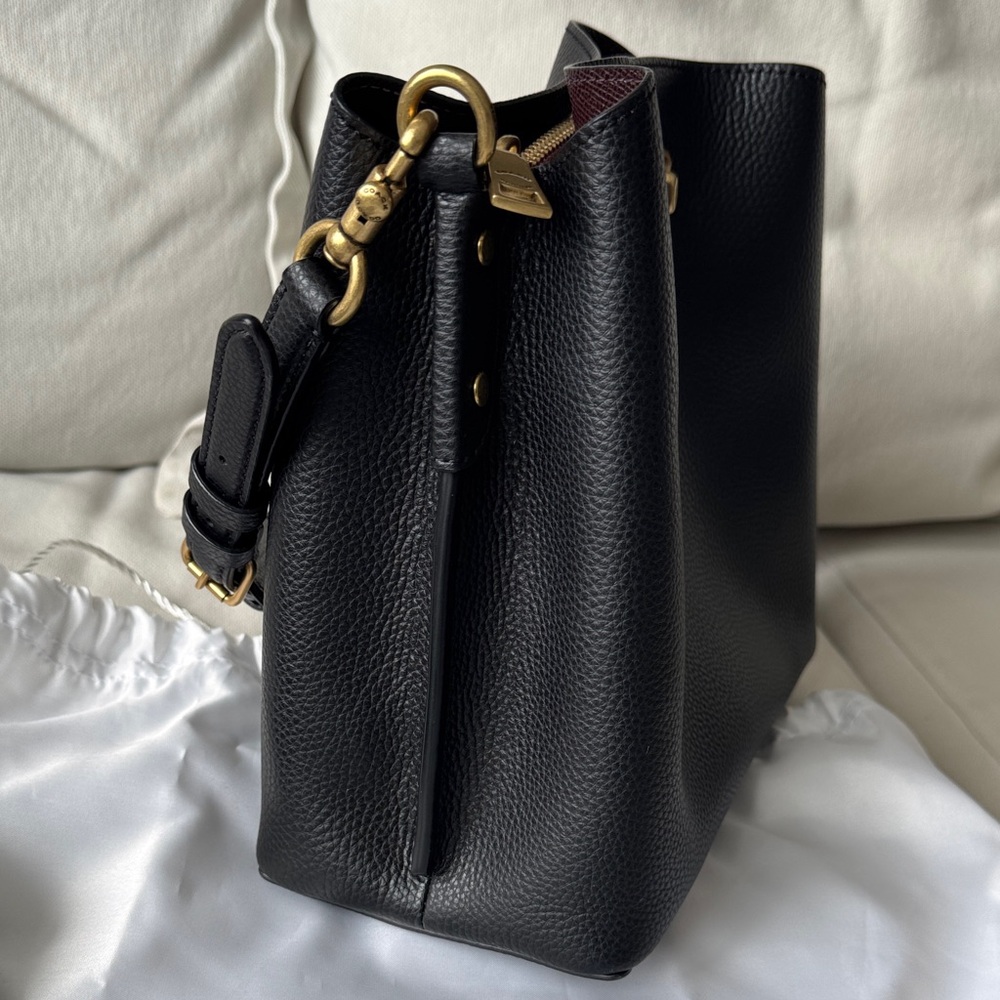 Coach Black Pebbled Leather Shoulder Bag - Picture 3 of 9